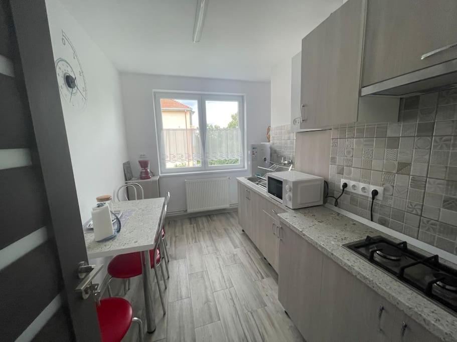 Lady M Apartment ซิวิโชอารา ภายนอก รูปภาพ